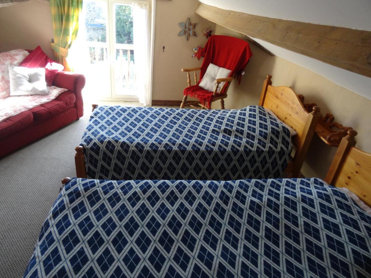 Charming French Cottage-Gite In The Heart Of Quiet Gorron Exterior foto