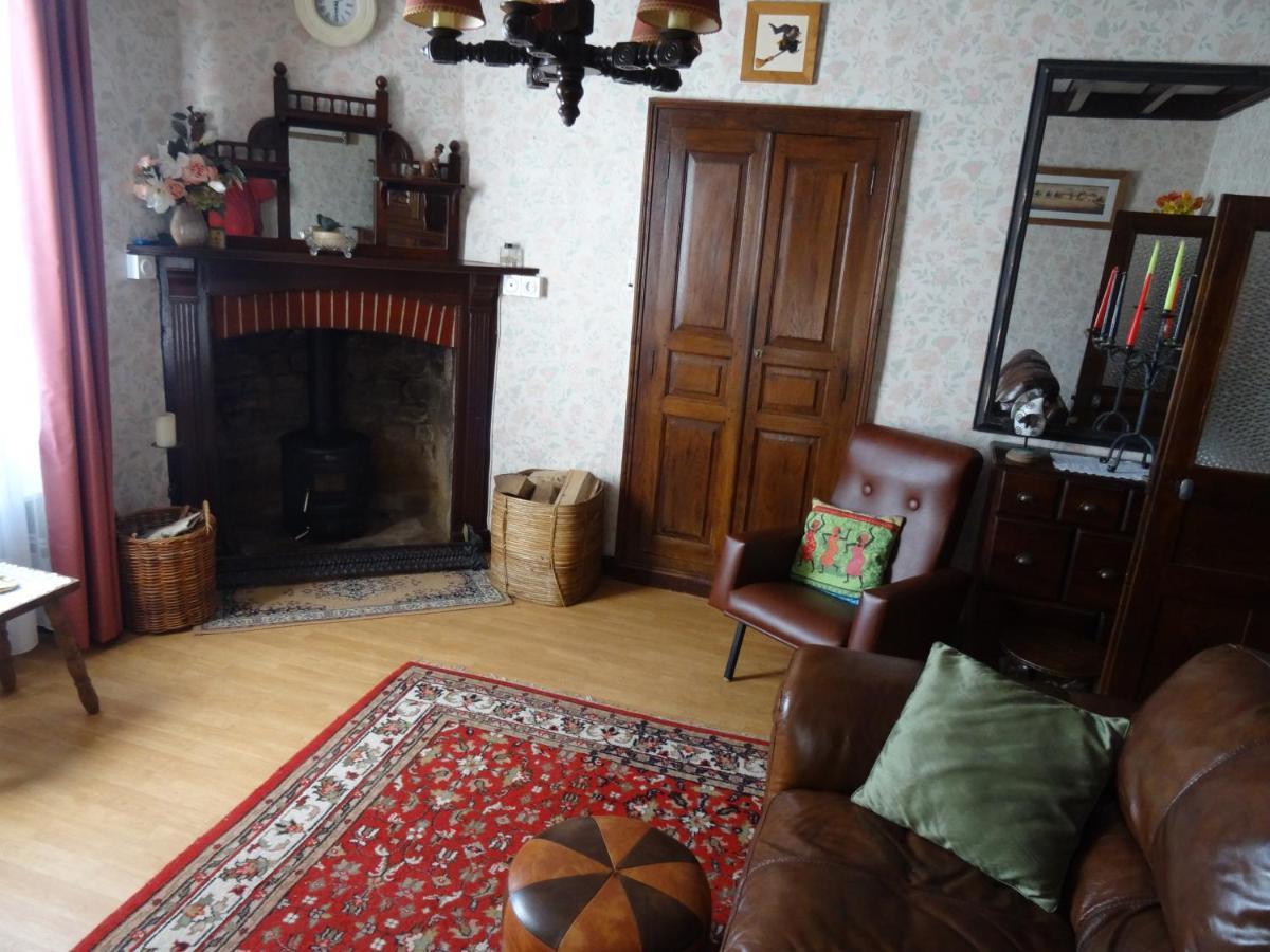 Charming French Cottage-Gite In The Heart Of Quiet Gorron Exterior foto